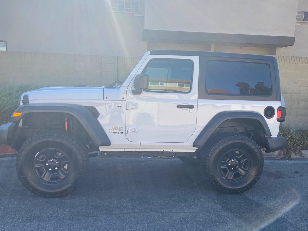 Mammoth 2-Inch Suspension Lift Kit with Shocks (18-25 Jeep Wrangler JL, Excluding Rubicon 392)