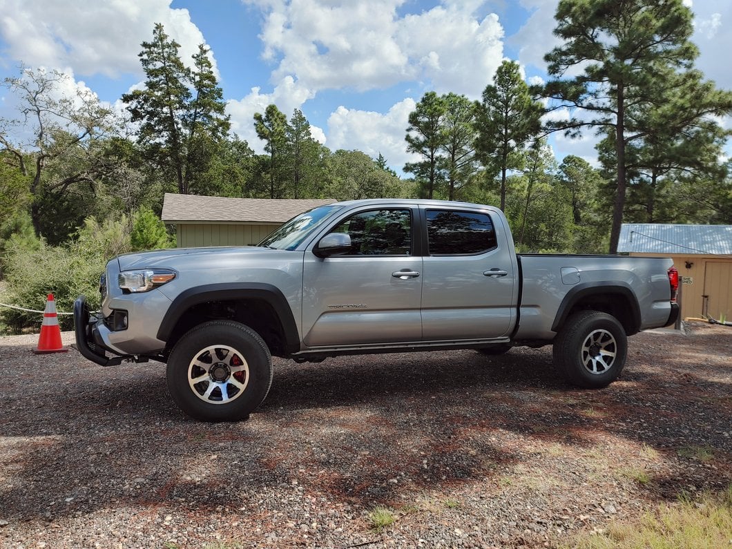 Mammoth 2-Inch Front Leveling Kit (05-23 6-Lug Tacoma)