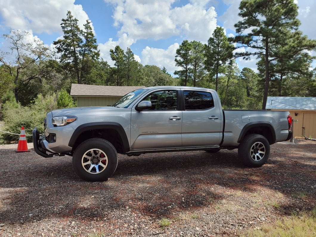 Mammoth 2-Inch Front Leveling Kit (05-23 6-Lug Tacoma)