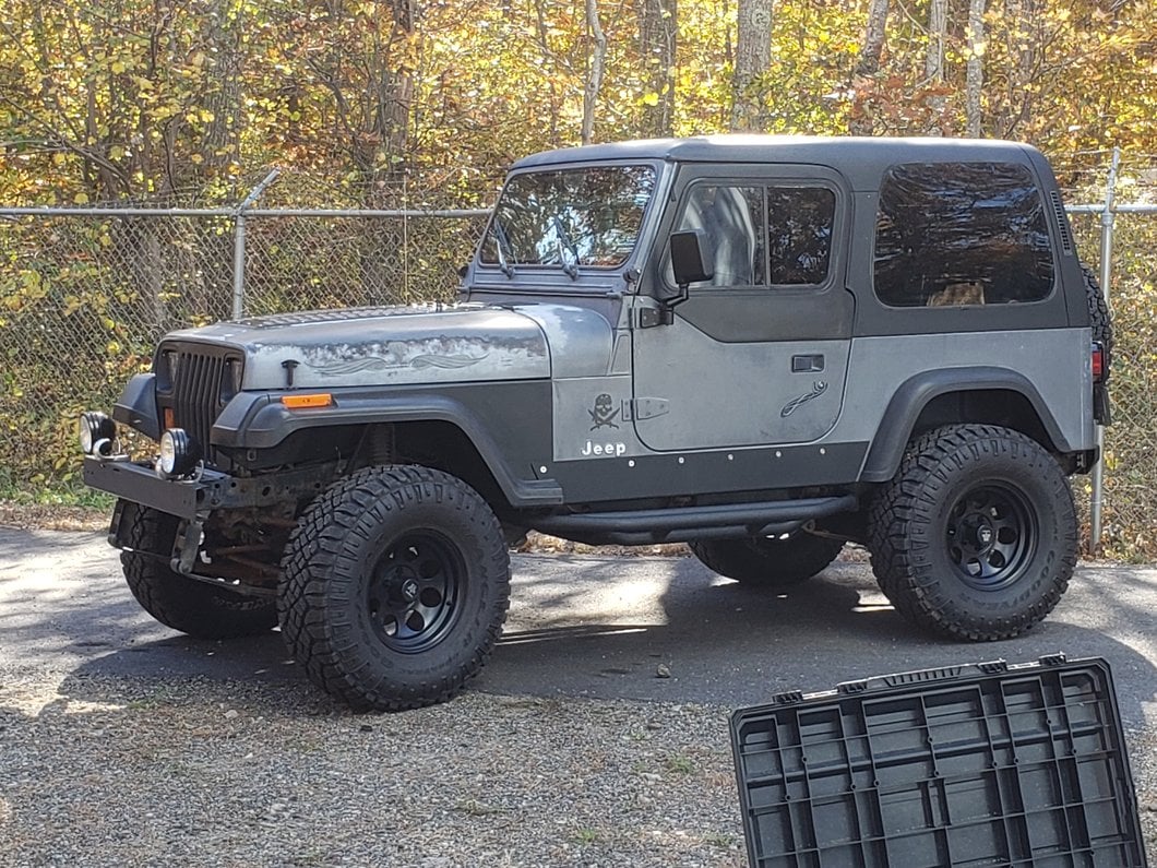 Mammoth 8 Matte Black Wheel; 15x8; -20mm Offset (87-95 Jeep Wrangler YJ)