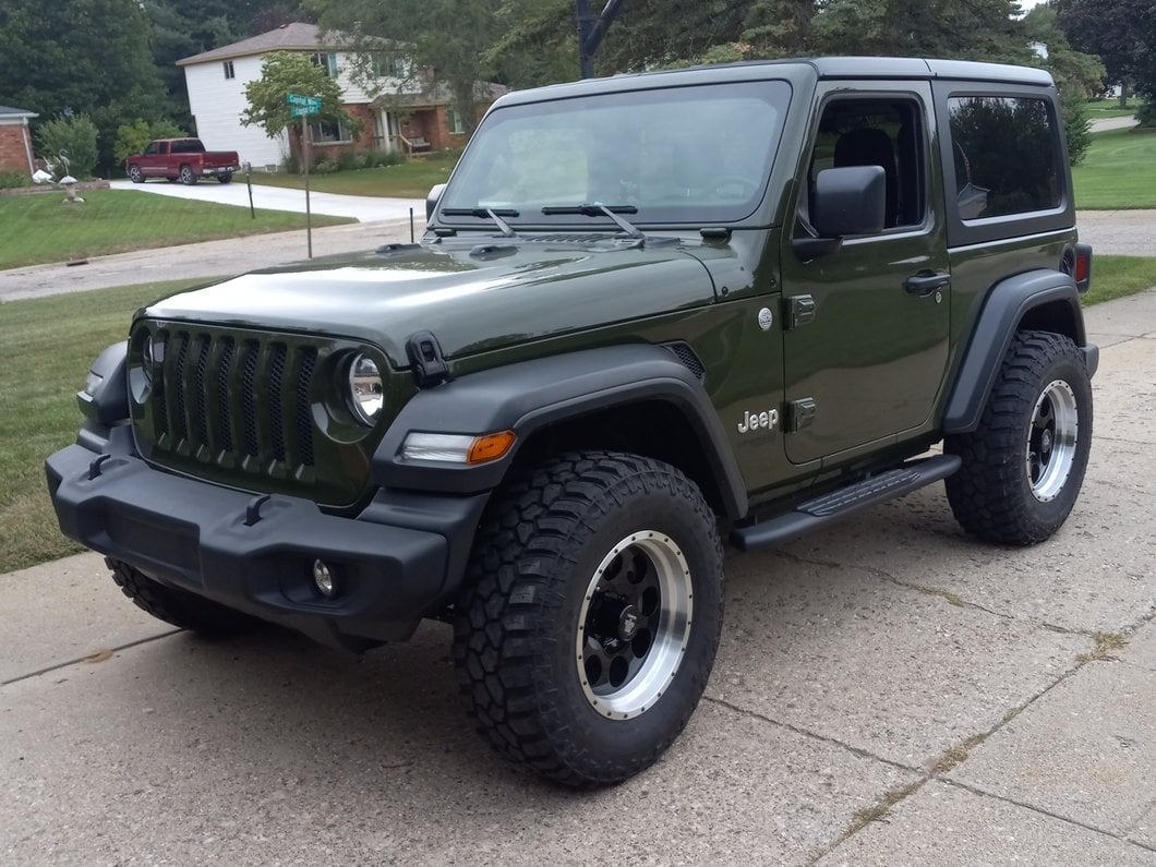 Mammoth 8 Aluminum Simulated Beadlock Black Wheel; 17x9; -6mm Offset (18-25 Jeep Wrangler JL)