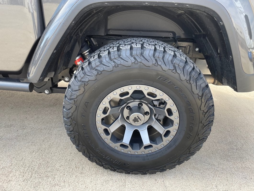 Mammoth Synister Charcoal Wheel; 17x9; -6mm Offset (20-25 Jeep Gladiator JT)