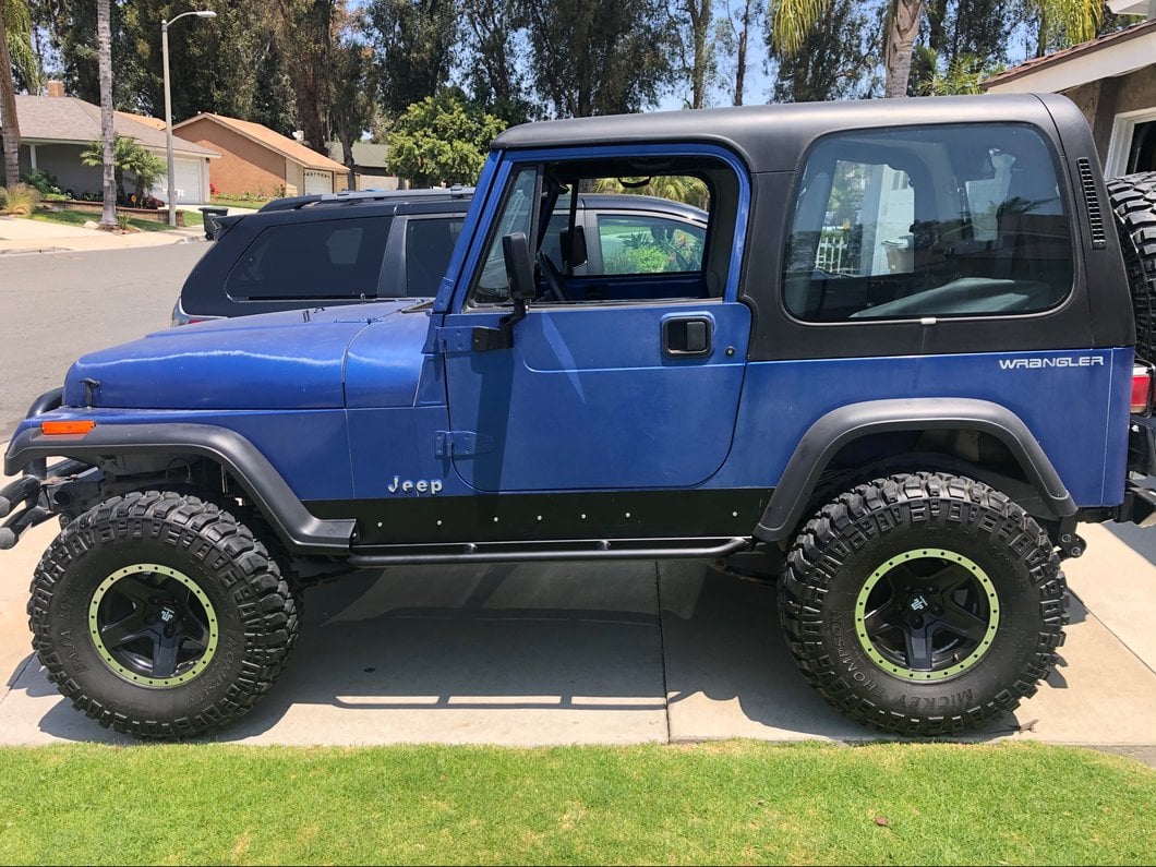 Mammoth Boulder Simulated Beadlock Style Black Wheel; 15x8; -19mm Offset (87-95 Jeep Wrangler YJ)