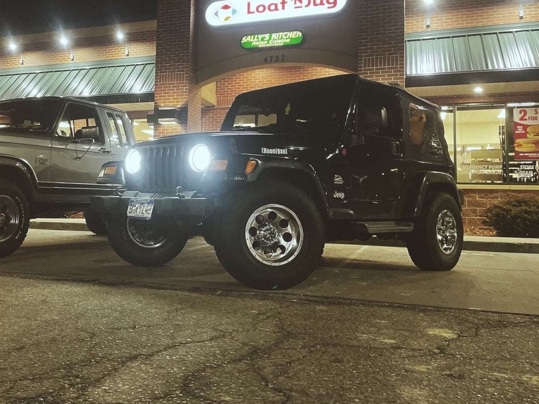 Mammoth 8 Simulated Beadlock Style Polished Wheel; 15x8; -19mm Offset (87-95 Jeep Wrangler YJ)