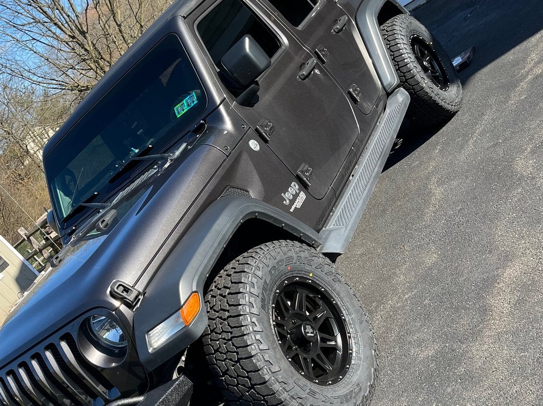Mammoth Split 8 Simulated Beadlock Matte Black Wheel; 17x8; -6mm Offset (18-25 Jeep Wrangler JL)