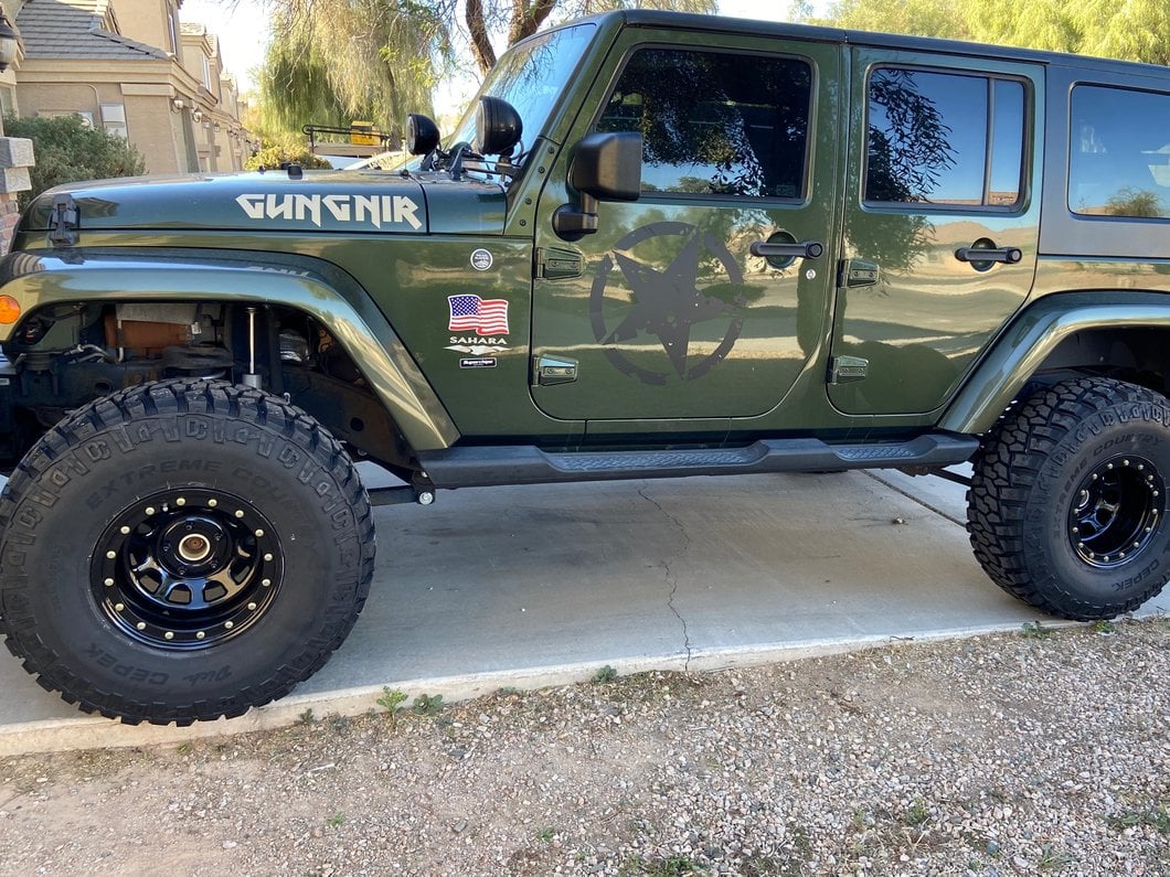 Mammoth D-Window Simulated Beadlock Gloss Black Wheel; 15x10; -44mm Offset (07-18 Jeep Wrangler JK)
