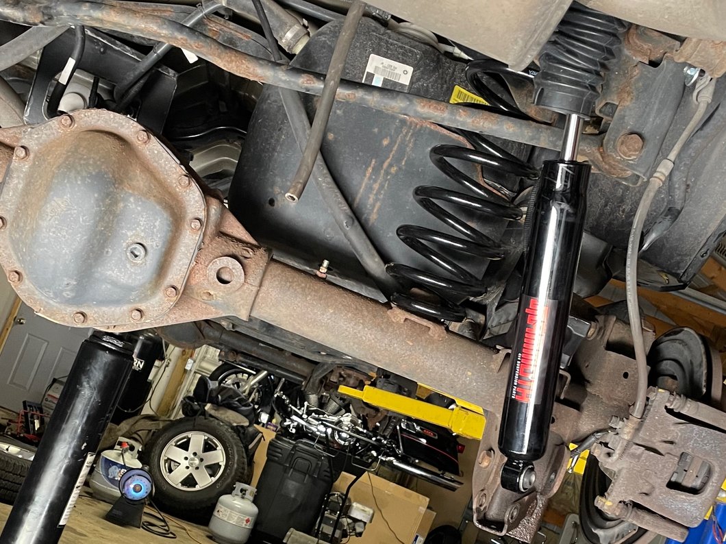 Mammoth 2.50-Inch Suspension Lift Kit with Shocks (07-18 Jeep Wrangler JK)