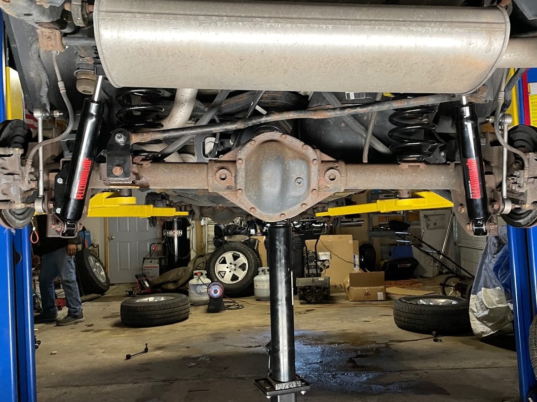 Mammoth 2.50-Inch Suspension Lift Kit with Shocks (07-18 Jeep Wrangler JK)