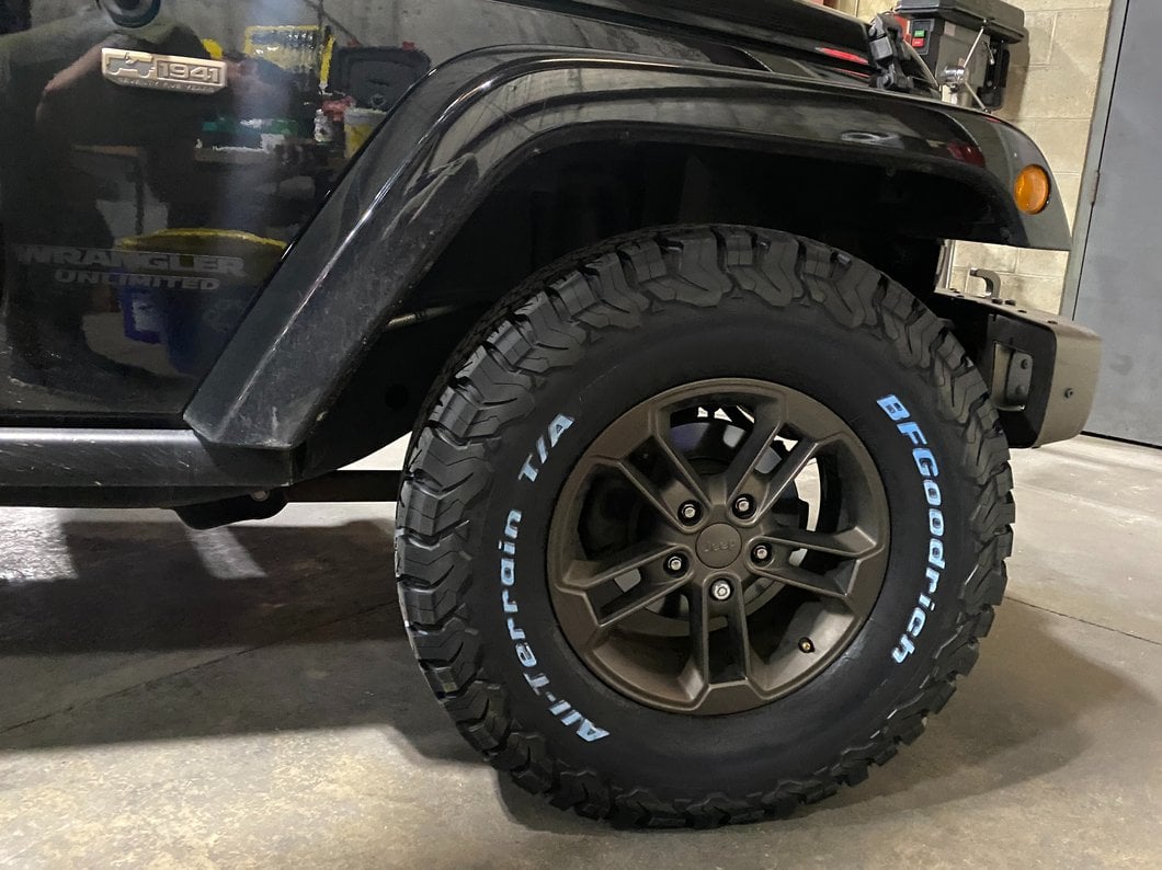 Mammoth 1.25-Inch Billet Wheel Spacers; Black (07-18 Jeep Wrangler JK)