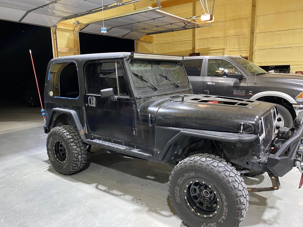 Mammoth D-Window Simulated Beadlock Gloss Black Wheel; 15x8; -19mm Offset (87-95 Jeep Wrangler YJ)