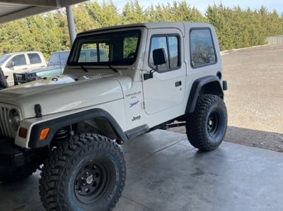 Mammoth 8 Steel Matte Black Wheel; 15x8; -19mm Offset (97-06 Jeep Wrangler TJ)