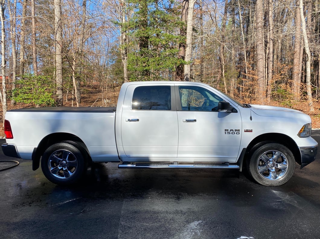 RAM Licensed by Mammoth 2.50-Inch Front Leveling Kit (06-18 4WD RAM 1500 w/o Air Ride, Excluding Mega Cab)