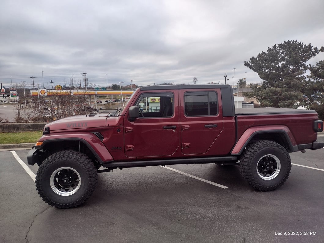 Mammoth 8 Aluminum Black Wheel; 17x9; -6mm Offset (20-25 Jeep Gladiator JT)