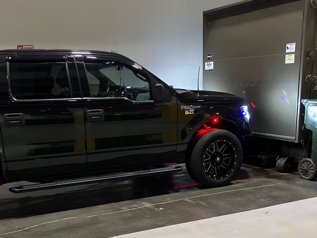 Mammoth Revolver Gloss Black Machined 6-Lug Wheel; 20x9.5; -6mm Offset (09-14 F-150)
