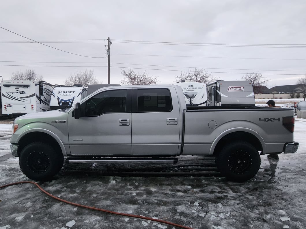 Mammoth Split-8 Beadlock Matte Black 6-Lug Wheel; 17x9; -6mm Offset (09-14 F-150)