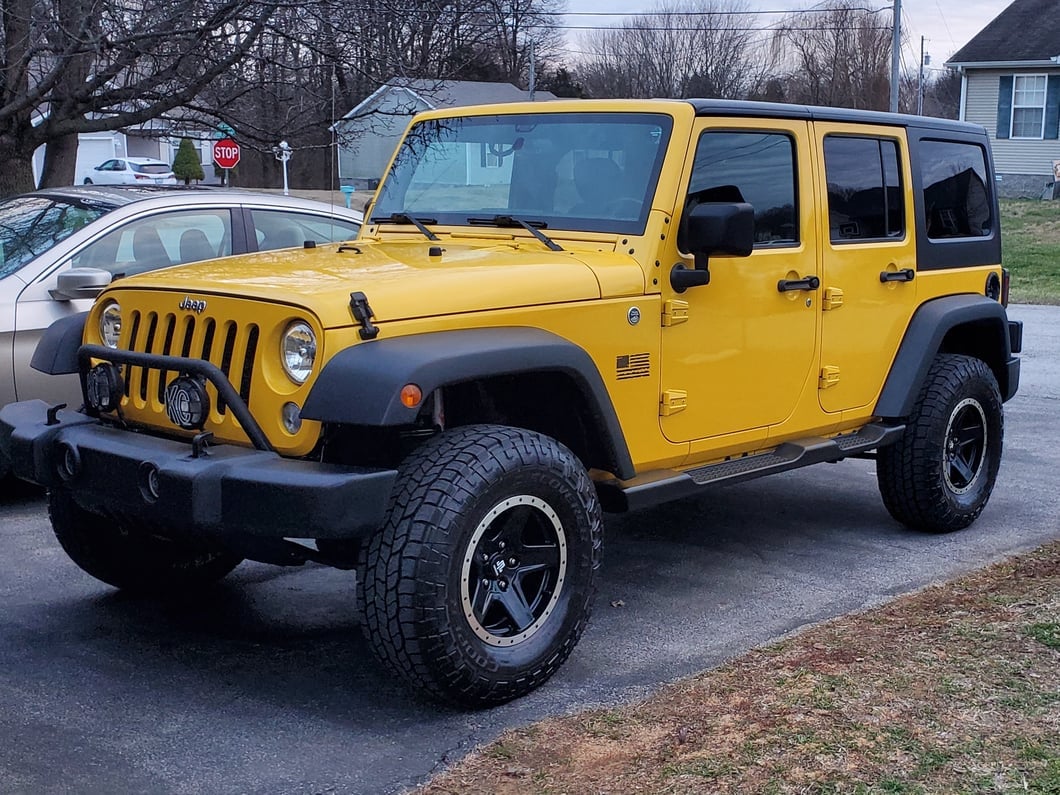 Mammoth Boulder Simulated Beadlock Style Black Wheel; 16x8; 0mm Offset (87-95 Jeep Wrangler YJ)