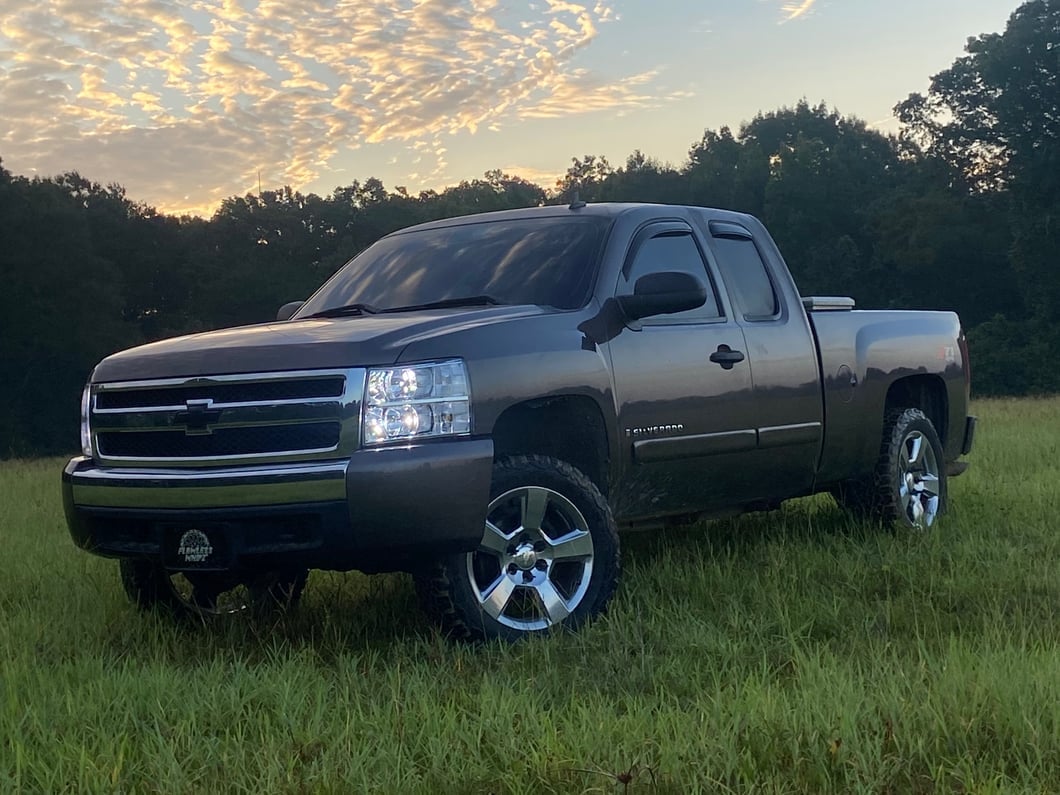 Mammoth 3-Inch Front / 1-Inch Rear Leveling Kit (07-18 Silverado 1500)