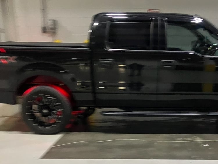 Mammoth Revolver Gloss Black Machined 6-Lug Wheel; 20x9.5; -6mm Offset (09-14 F-150)