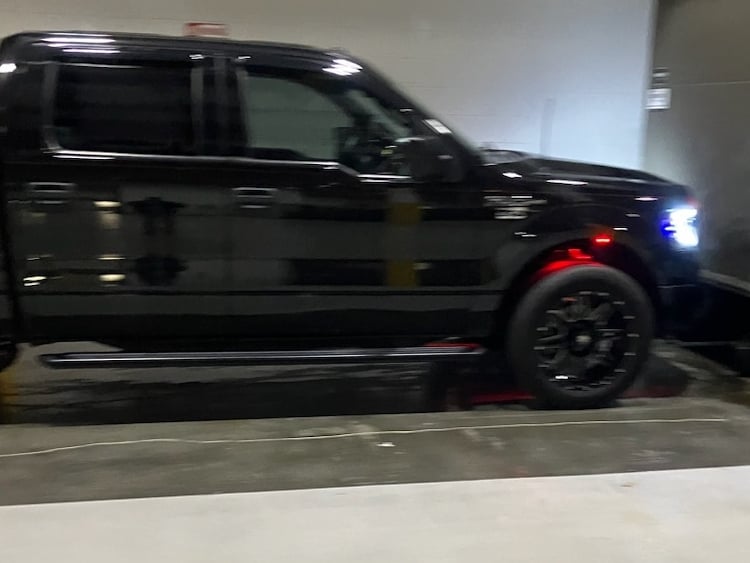 Mammoth Revolver Gloss Black Machined 6-Lug Wheel; 20x9.5; -6mm Offset (09-14 F-150)