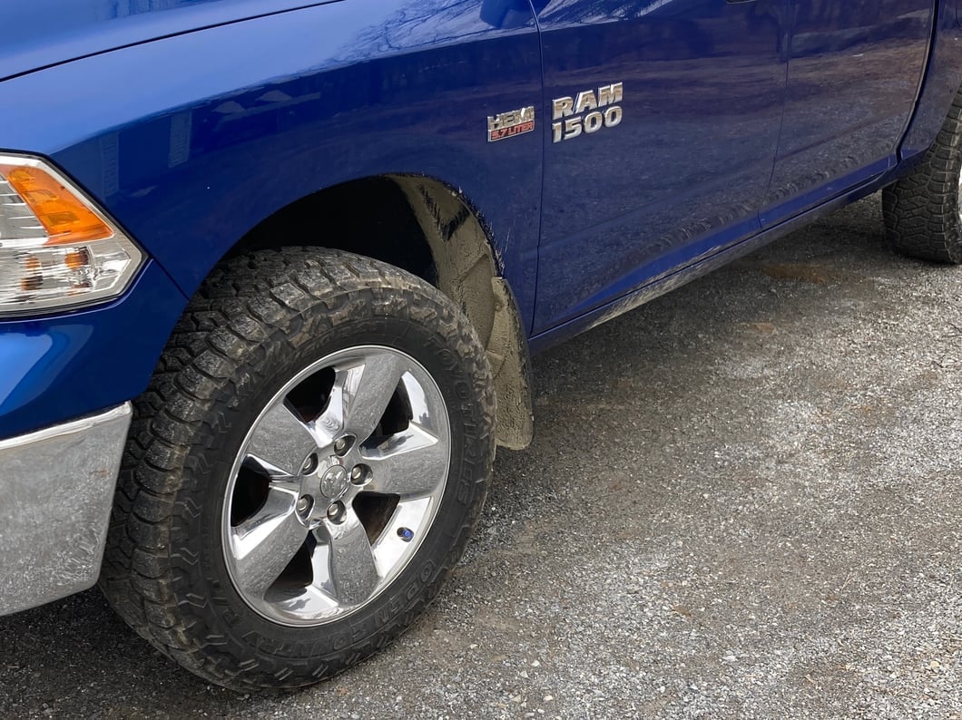 RAM Licensed by Mammoth 2-Inch Front Leveling Kit (06-18 4WD RAM 1500 w/o Air Ride, Excluding Mega Cab)