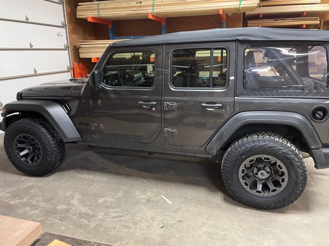 Mammoth Synister Charcoal Wheel; 17x9; -6mm Offset (18-25 Jeep Wrangler JL)