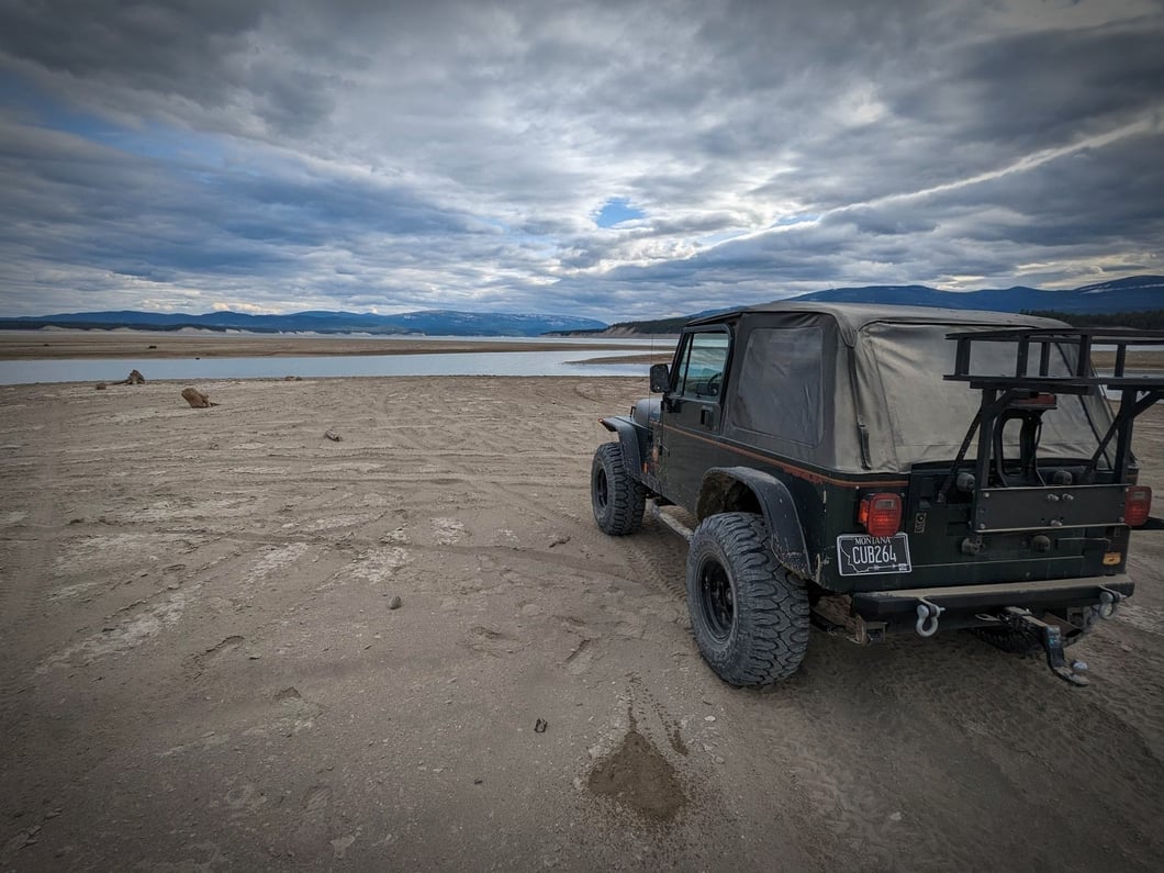 Mammoth 8 Aluminum Matte Black Wheel; 15x10; -44mm Offset (87-95 Jeep Wrangler YJ)