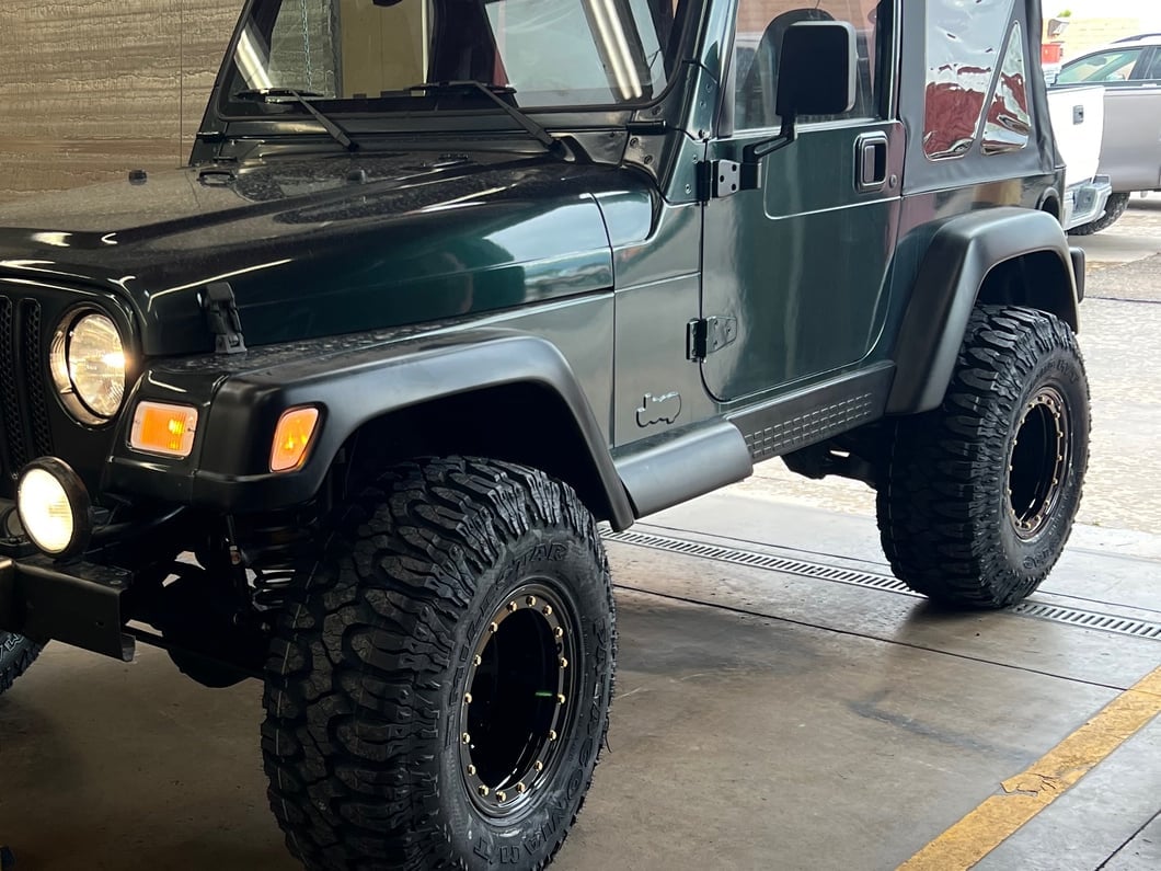 Mammoth D-Window Simulated Beadlock Gloss Black Wheel; 15x10; -44mm Offset (97-06 Jeep Wrangler TJ)