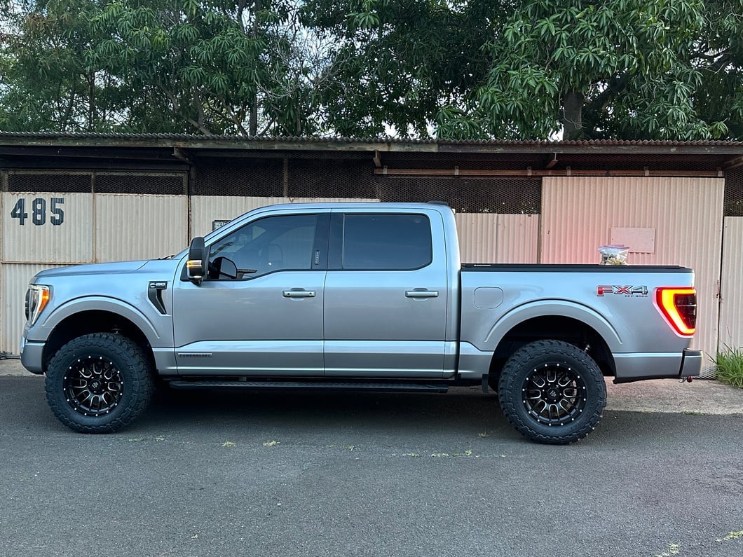 Mammoth Beadlock Mesh Matte Black Machined 6-Lug Wheel; 18x9; -12mm Offset (21-25 F-150)