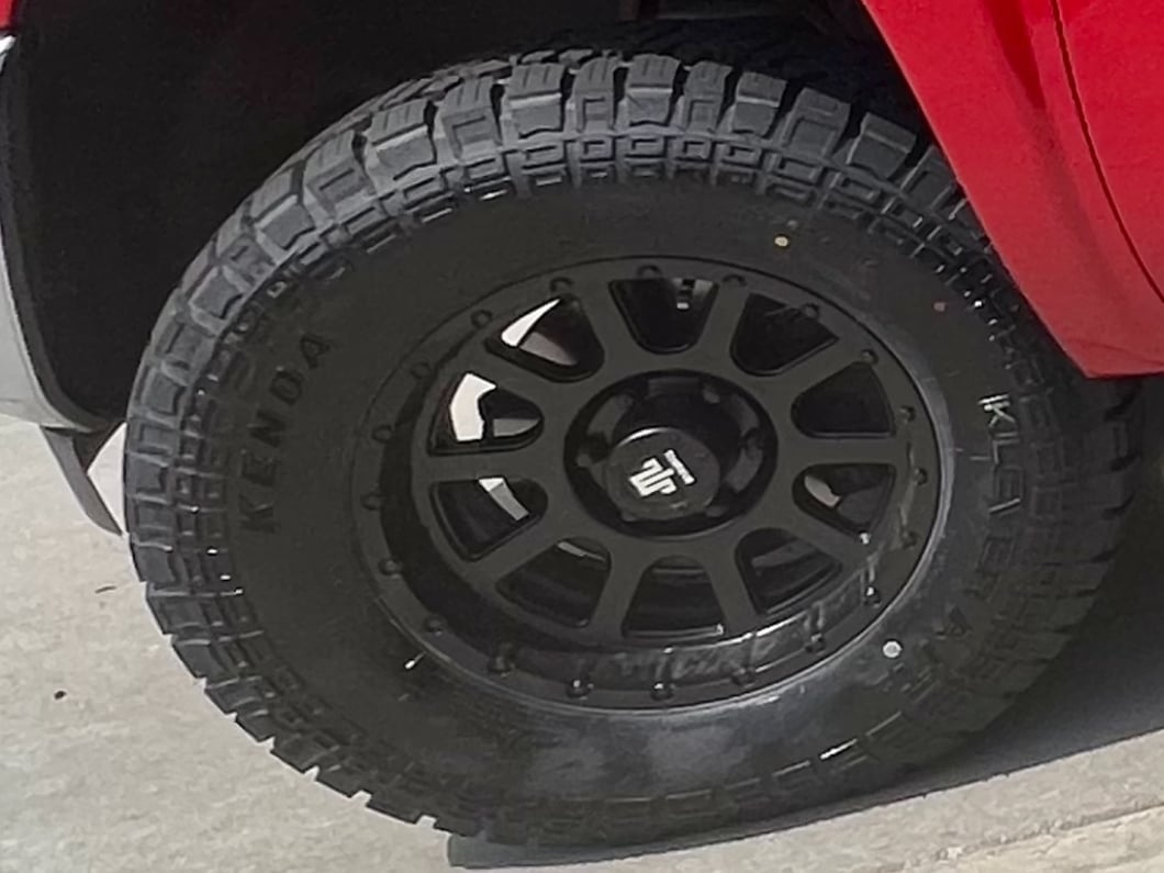Mammoth 10 Hole Matte Black 6-Lug Wheel; 17x9; -6mm Offset (07-13 Silverado 1500)