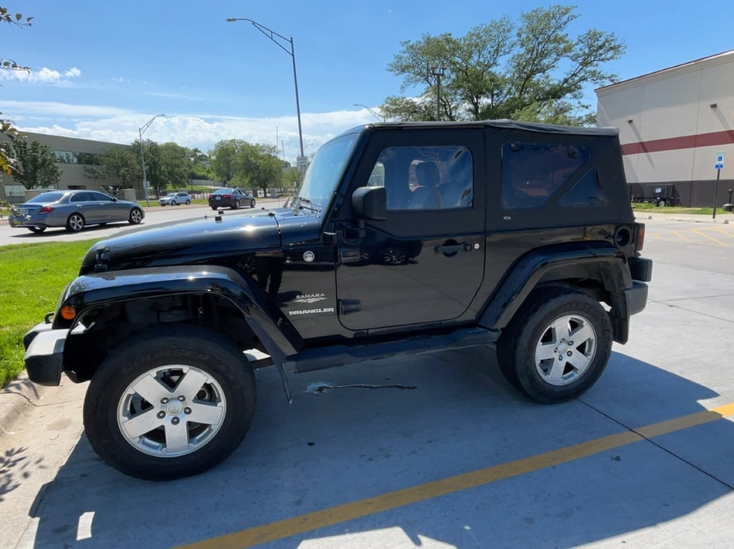 Jeep Licensed by Mammoth 2.50-Inch Suspension Lift Kit with Monotube Shocks (07-18 Jeep Wrangler JK)