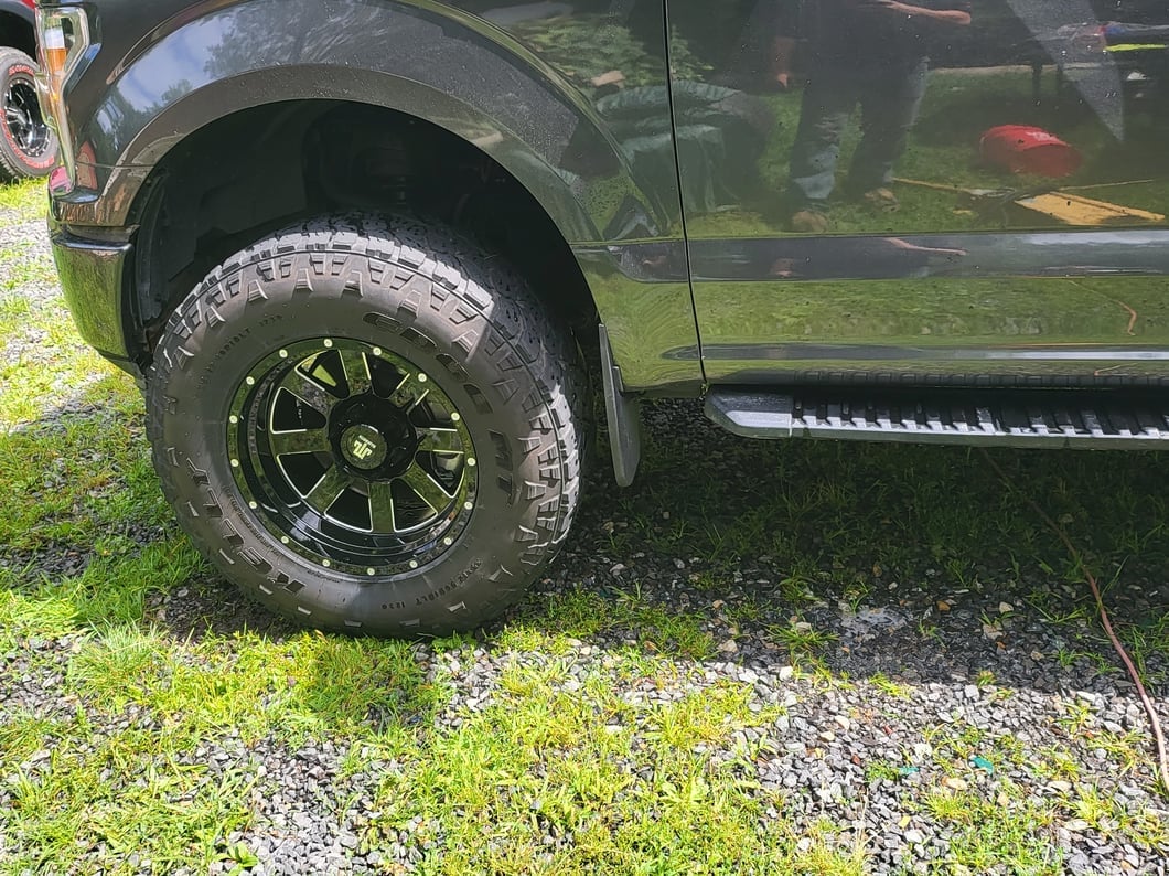 Mammoth Horde Beadlock Gloss Black Machined 6-Lug Wheel; 18x10; -24mm Offset (15-20 F-150)