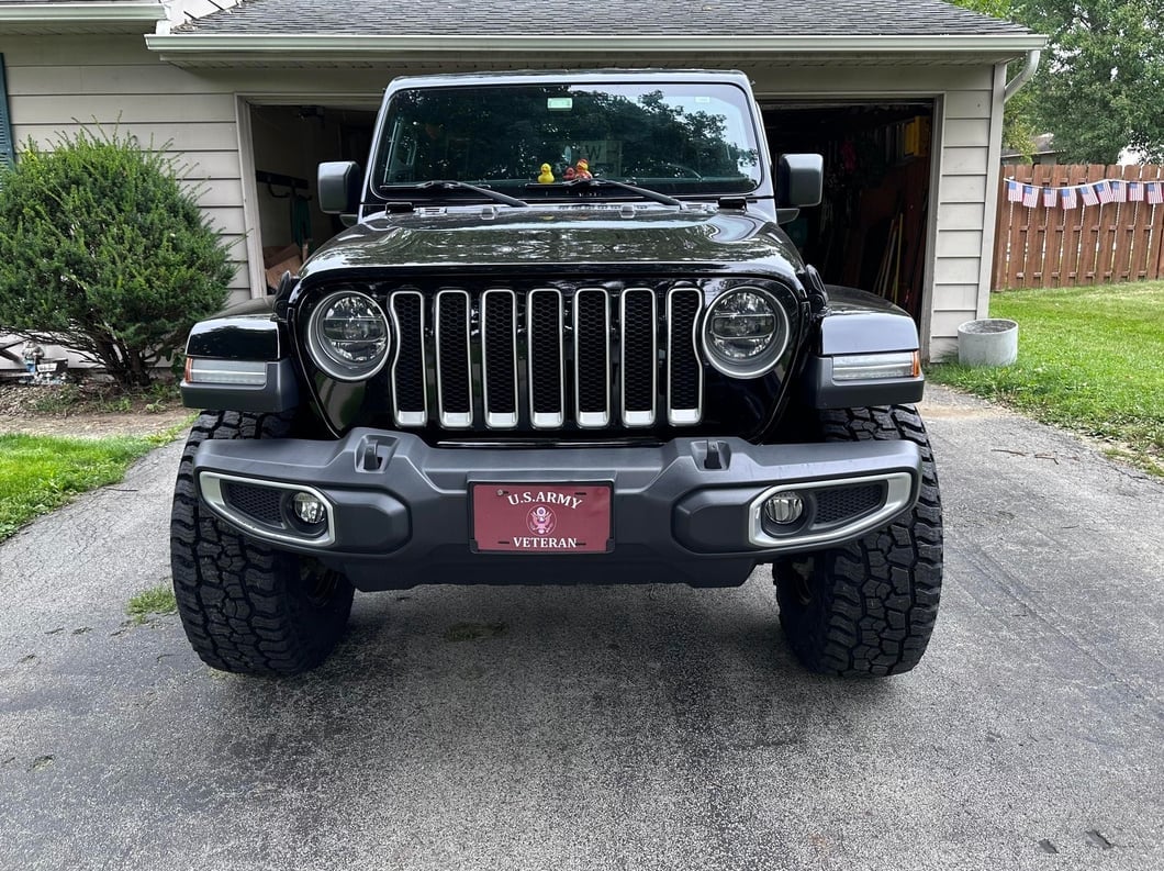 Mammoth Split 8 Simulated Beadlock Matte Black Wheel; 17x9; -6mm Offset (18-25 Jeep Wrangler JL)