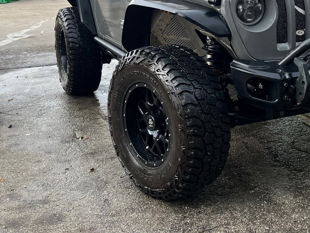 Mammoth Mesh Simulated Beadlock Satin Black Wheel; 17x9; -6mm Offset (18-25 Jeep Wrangler JL)