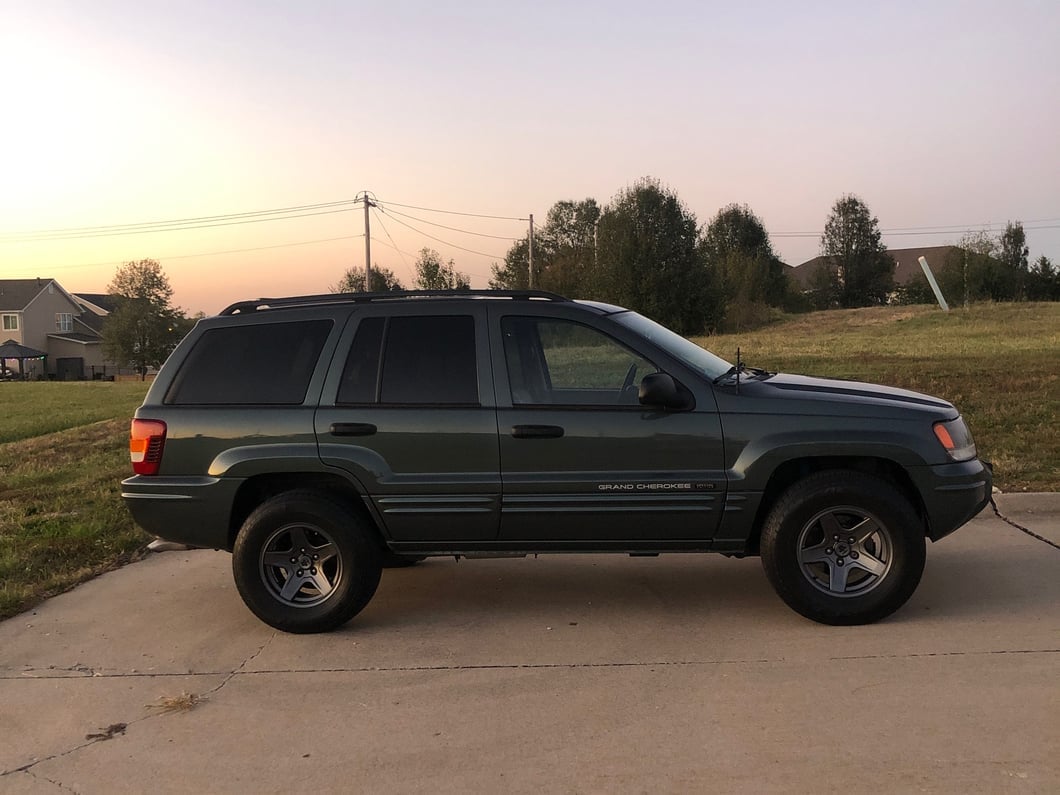 Mammoth Boulder Charcoal Wheel; 16x8; 0mm Offset (99-04 Jeep Grand Cherokee WJ)