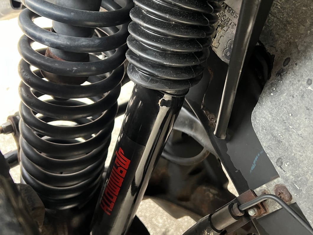 Mammoth Trail Series Front and Rear Shocks for 1 to 3-Inch Lift (97-06 Jeep Wrangler TJ)