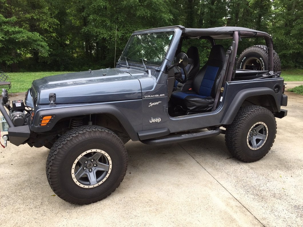 Mammoth Boulder Simulated Beadlock Style Charcoal Wheel; 15x8; -19mm Offset (97-06 Jeep Wrangler TJ)