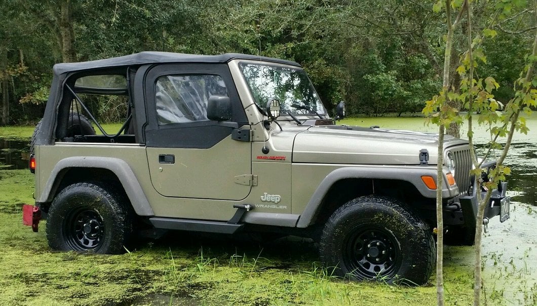 Mammoth D Window Black Steel Wheel; 15x8; -19mm Offset (97-06 Jeep Wrangler TJ)