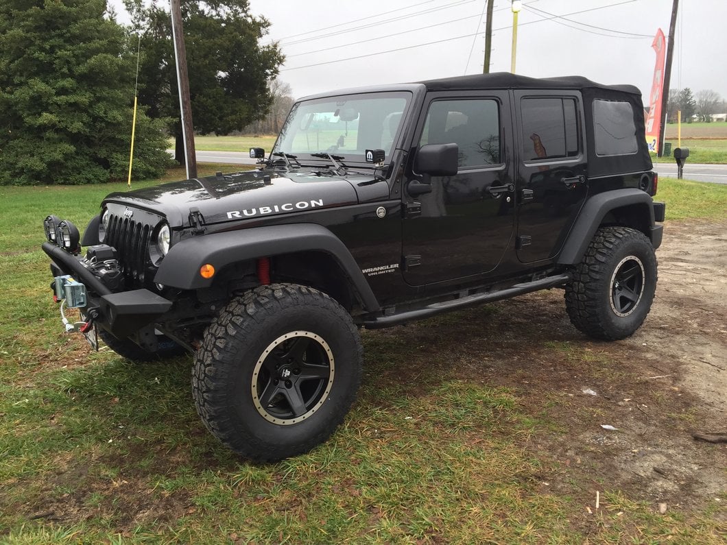 Mammoth Boulder Simulated Beadlock Style Black Wheel; 17x9; -6mm Offset (07-18 Jeep Wrangler JK)
