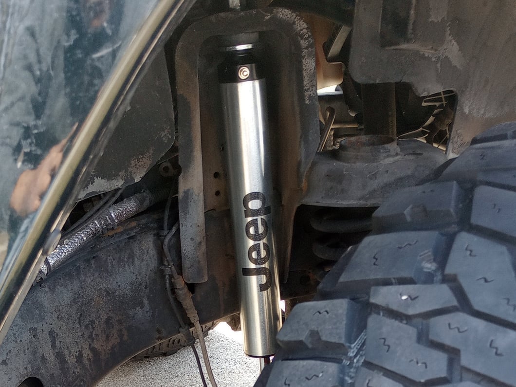 Jeep Licensed by Mammoth Nitrogen Charged Rear Shock for 0 to 1-Inch Lift (07-18 Jeep Wrangler JK)