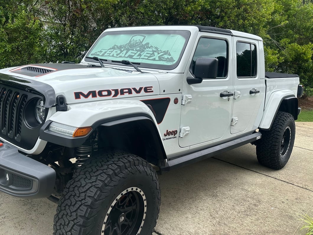 Mammoth Split 16 Beadlock Satin Black with Polished Lip Wheel; 17x9; -6mm Offset (20-25 Jeep Gladiator JT)