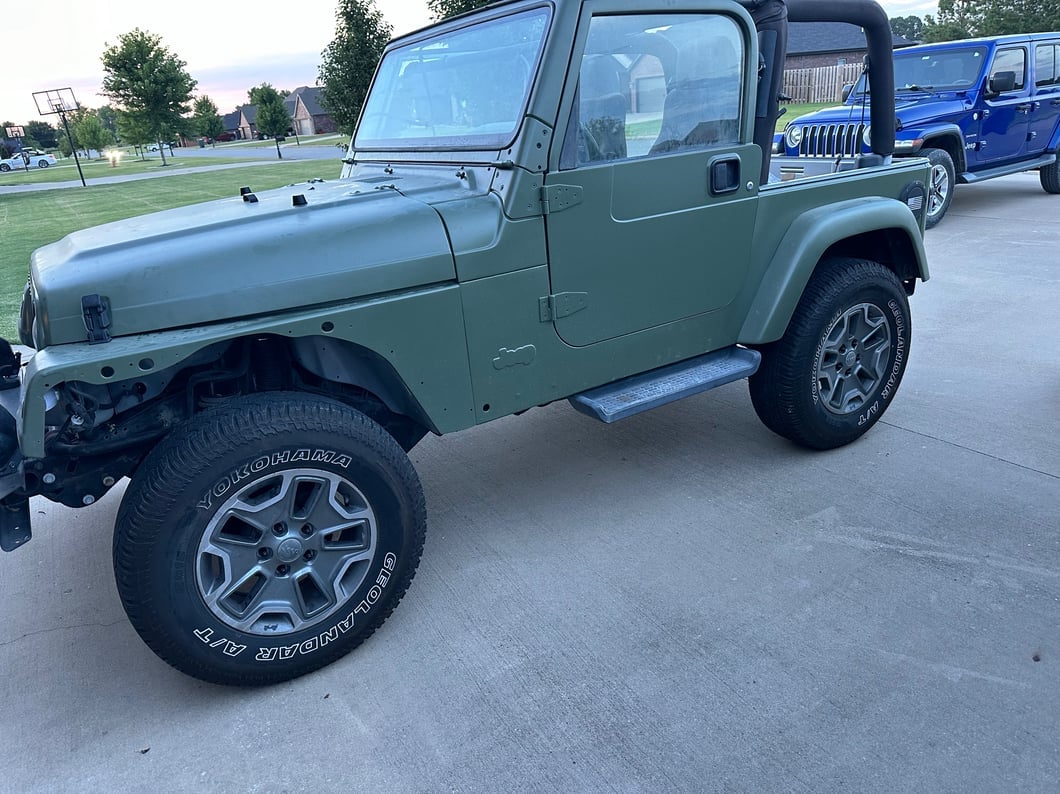 Mammoth 2-Inch Suspension Lift Kit with Shocks (97-06 Jeep Wrangler TJ)