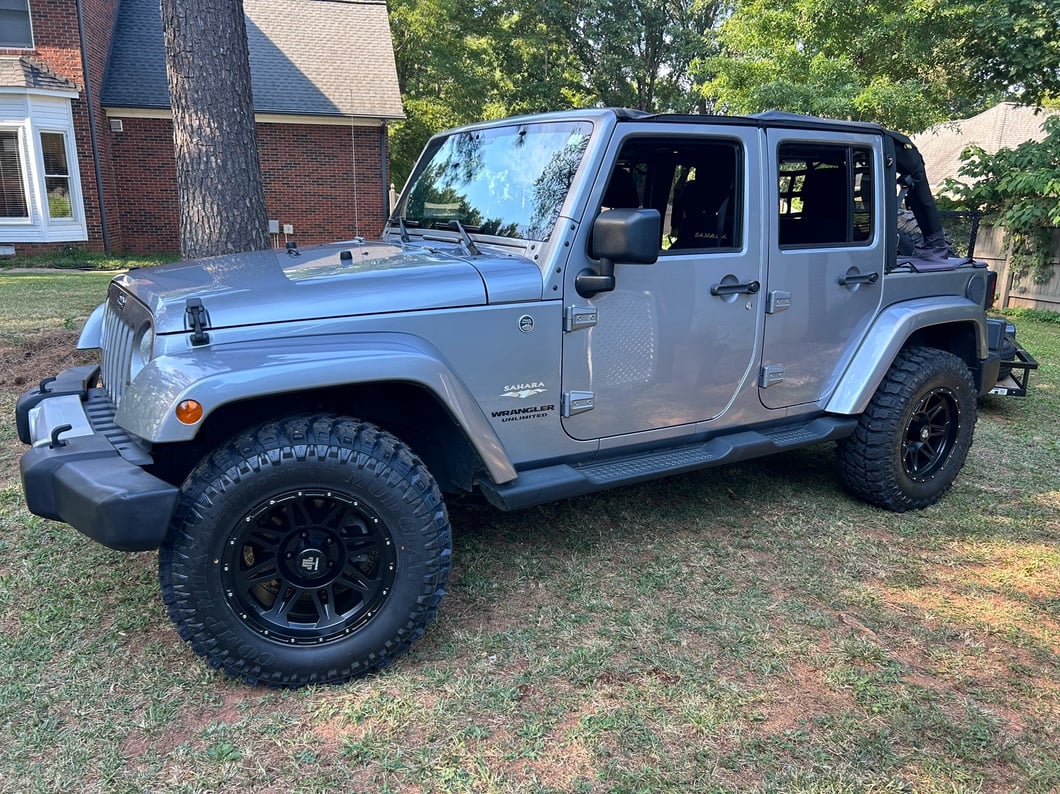 Mammoth Split 8 Simulated Beadlock Matte Black Wheel; 17x9; -6mm Offset (07-18 Jeep Wrangler JK)