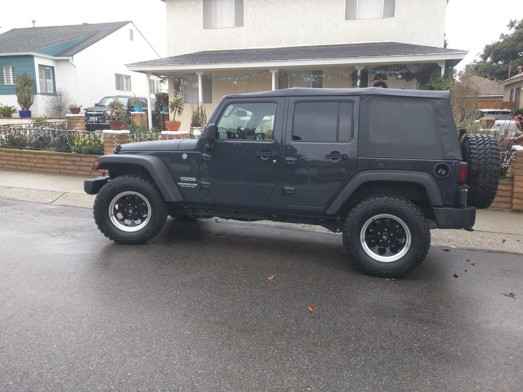 Mammoth 8 Aluminum Black Wheel; 17x9; -6mm Offset (07-18 Jeep Wrangler JK)