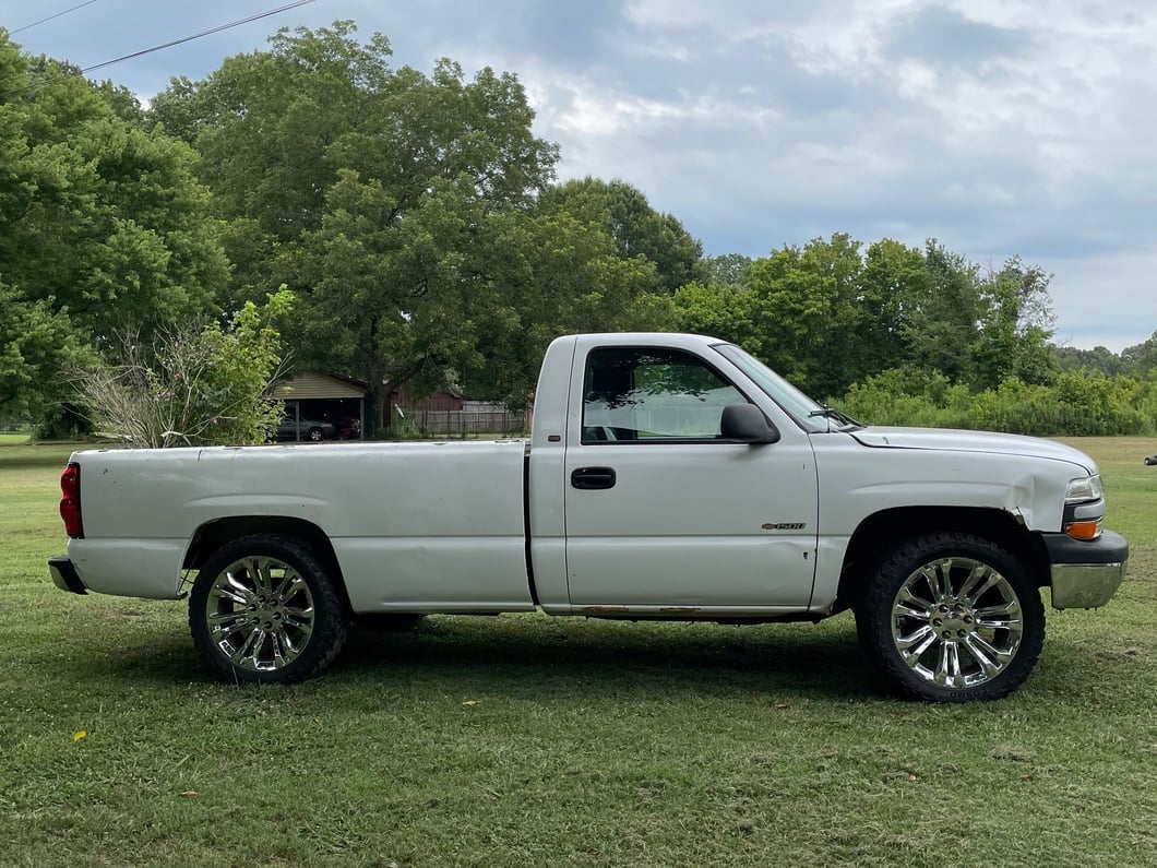 Mammoth 2-Inch Front Leveling Kit (99-06 Silverado 1500)