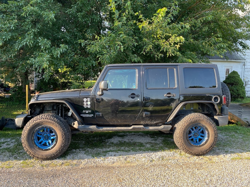 Jeep Licensed by Mammoth 2.50-Inch Suspension Lift Kit with Monotube Shocks (07-18 Jeep Wrangler JK)