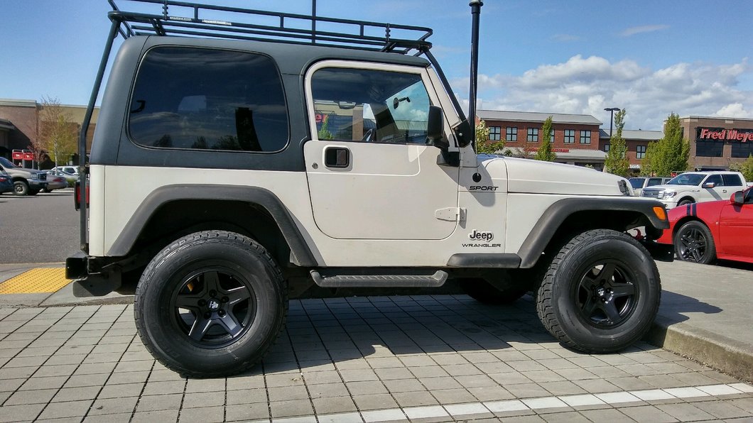 Mammoth Boulder Black Wheel; 16x8; 0mm Offset (97-06 Jeep Wrangler TJ)