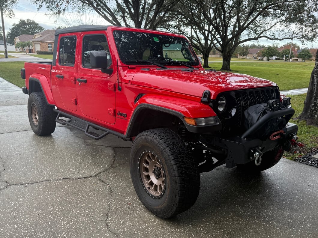 Jeep Licensed by Mammoth 3.50-Inch HD Suspension Lift Kit with Shocks (20-25 Jeep Gladiator JT)