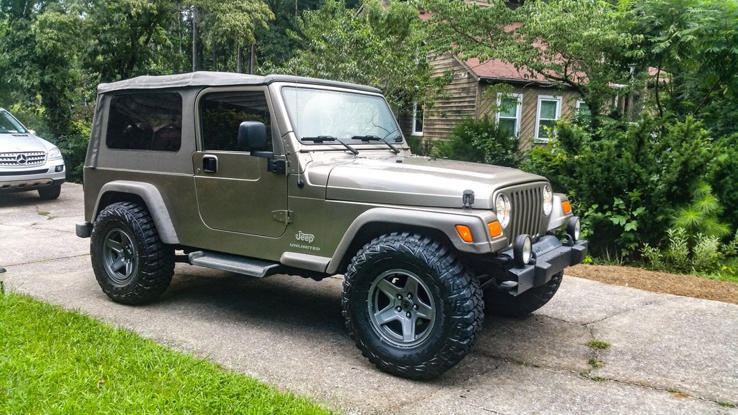 Mammoth Boulder Charcoal Wheel; 16x8; 0mm Offset (97-06 Jeep Wrangler TJ)