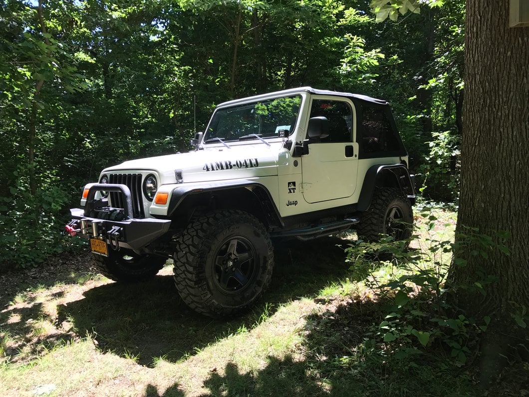 Mammoth Boulder Black Wheel; 16x8; 0mm Offset (97-06 Jeep Wrangler TJ)