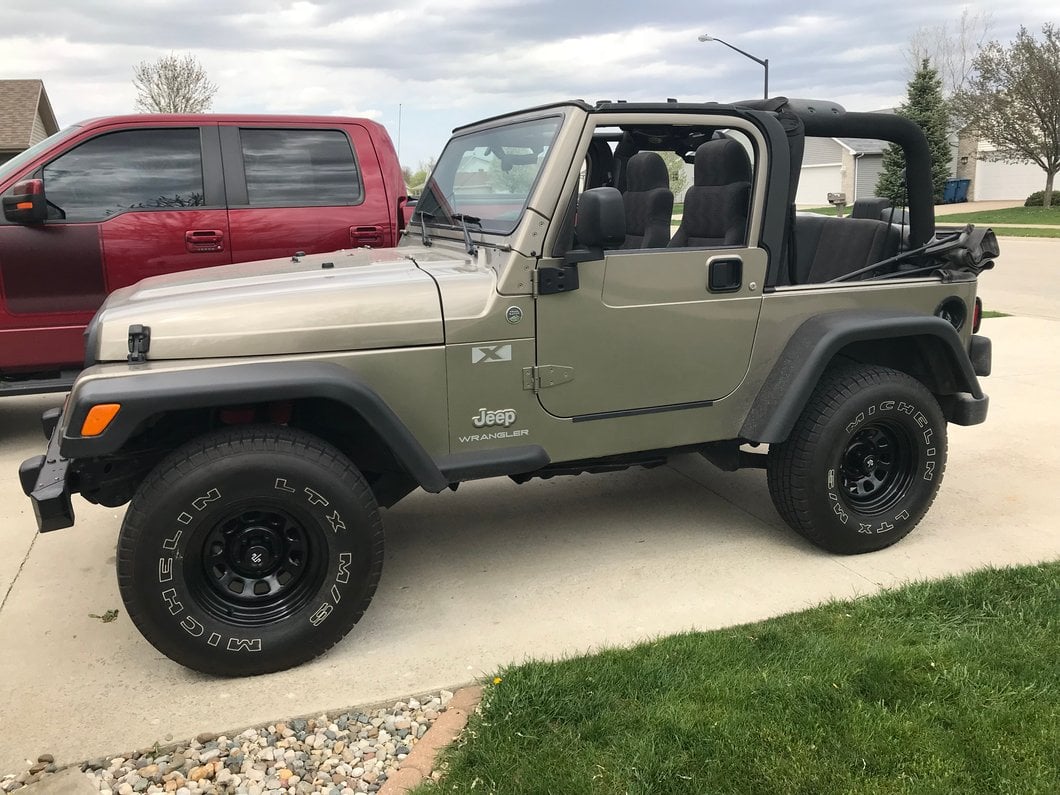 Mammoth D Window Black Steel Wheel; 15x8; -19mm Offset (97-06 Jeep Wrangler TJ)